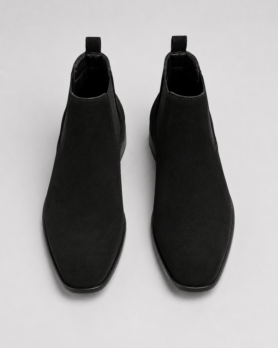 Slip-On Chelsea Boots UK for Men with Elastic Side Panels and Pull Tab