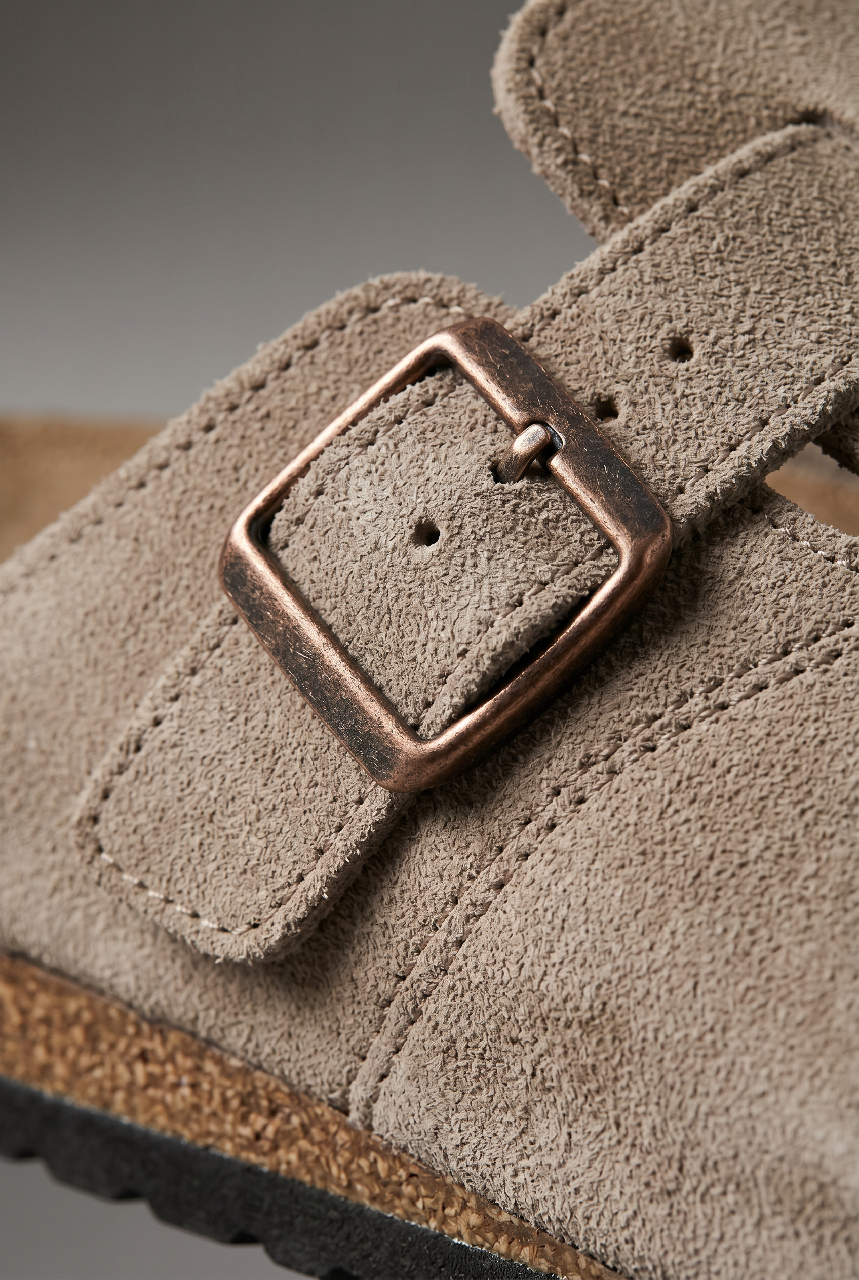 Men's Slip-On Round Toe Clog | Buckle