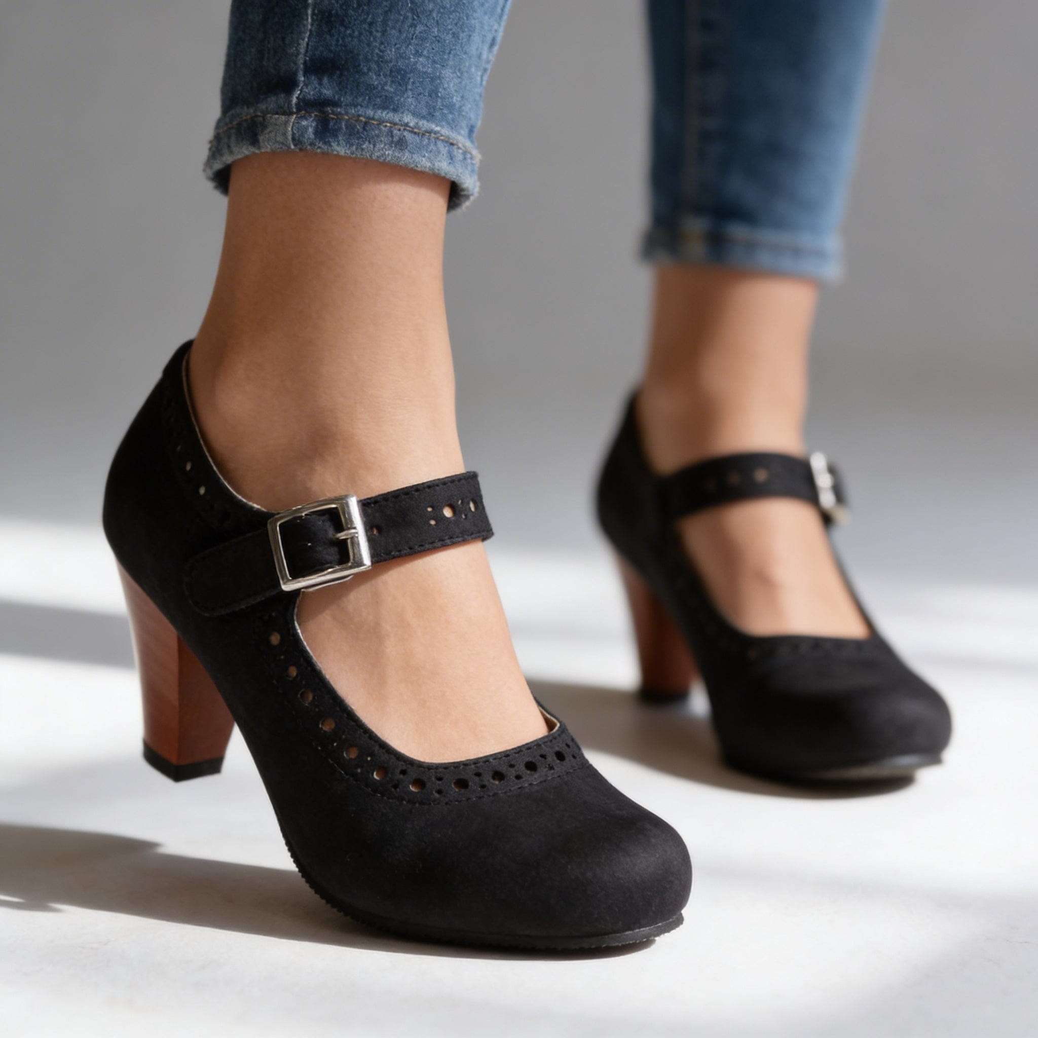 Women's Brogue Heels with Buckle | Retro