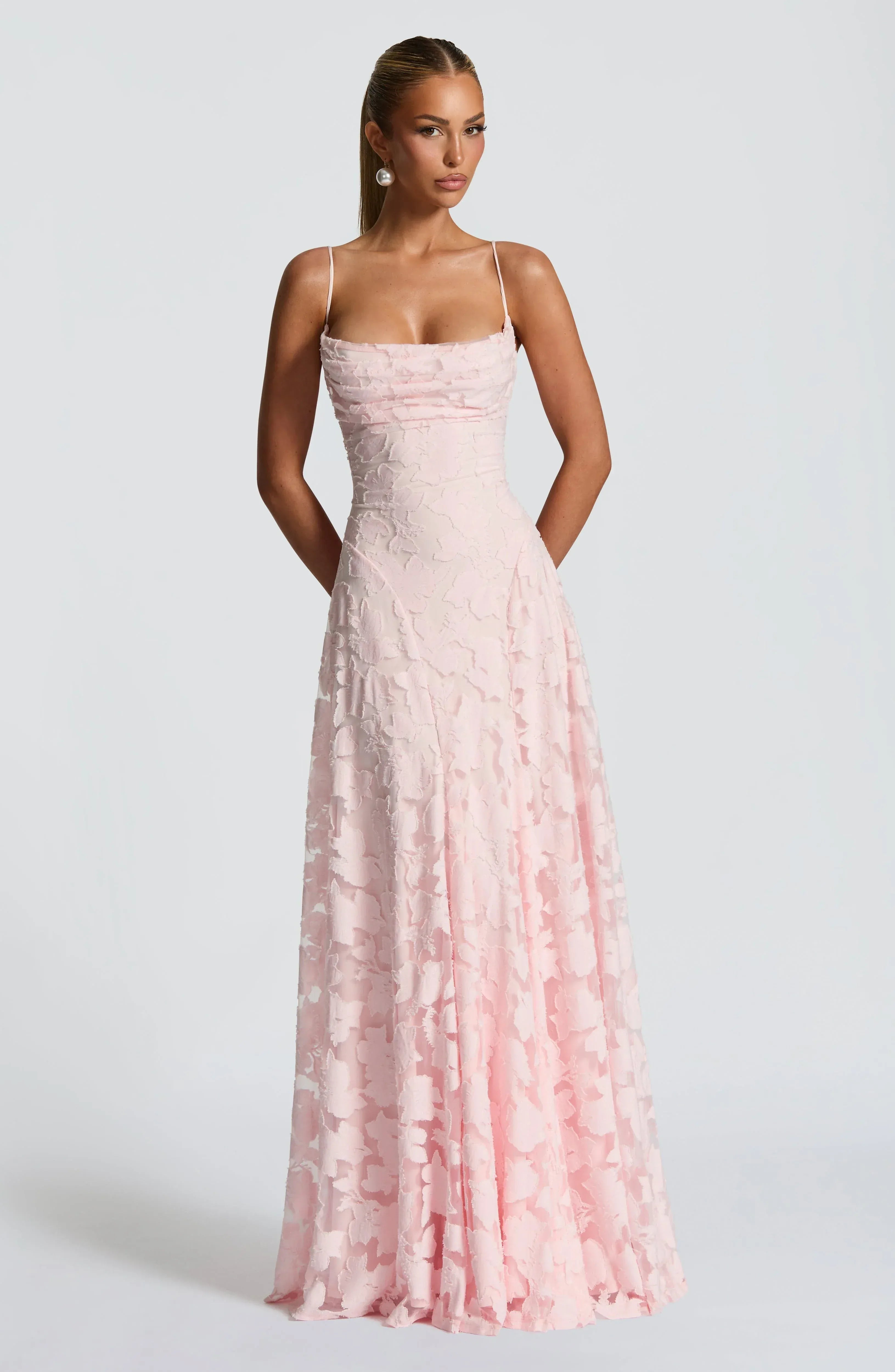 Women's Spaghetti Strap Textured Flared Wedding Guest Dress | Maxi