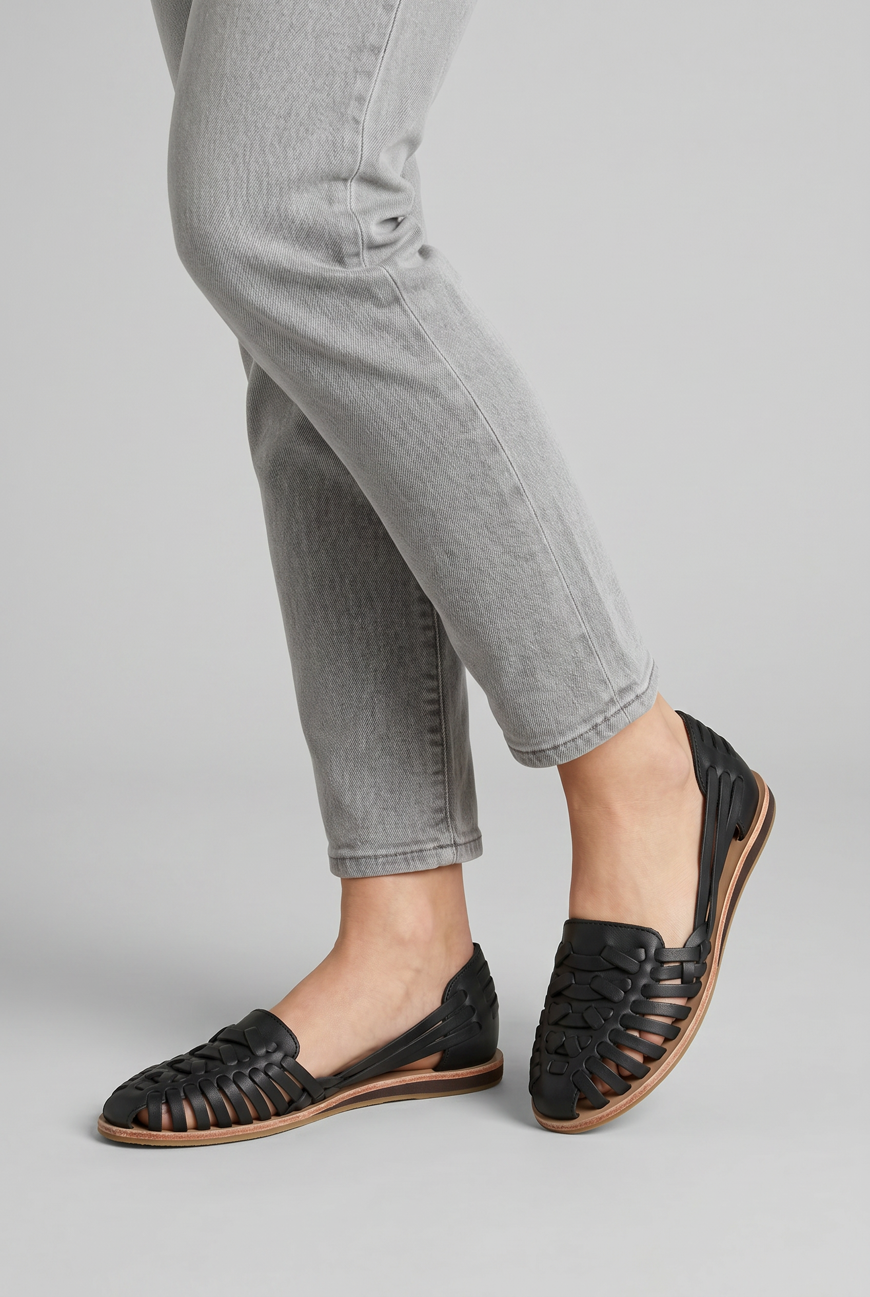 Women's Flat Shoes with Woven Upper and Slingback Strap | Closed Toe