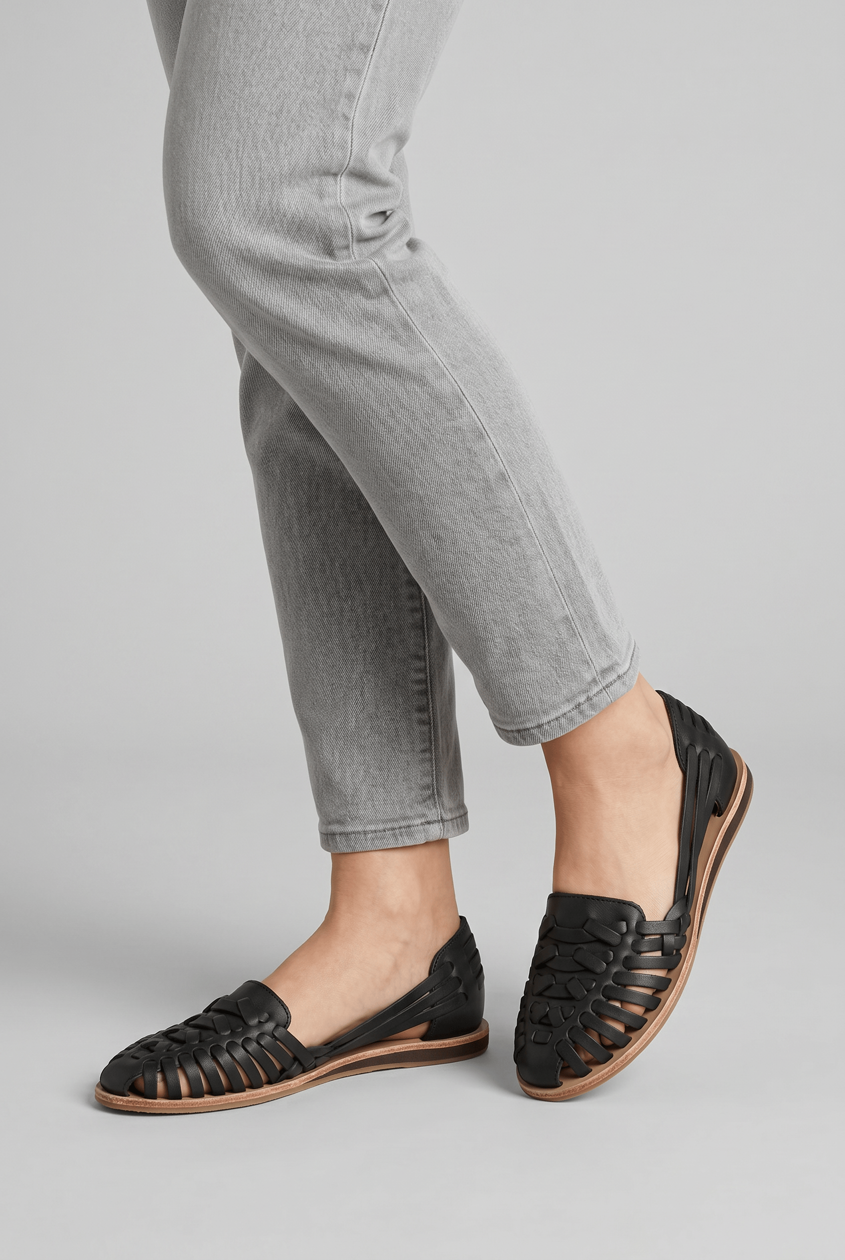 Women's Flat Shoes with Woven Upper and Slingback Strap | Closed Toe