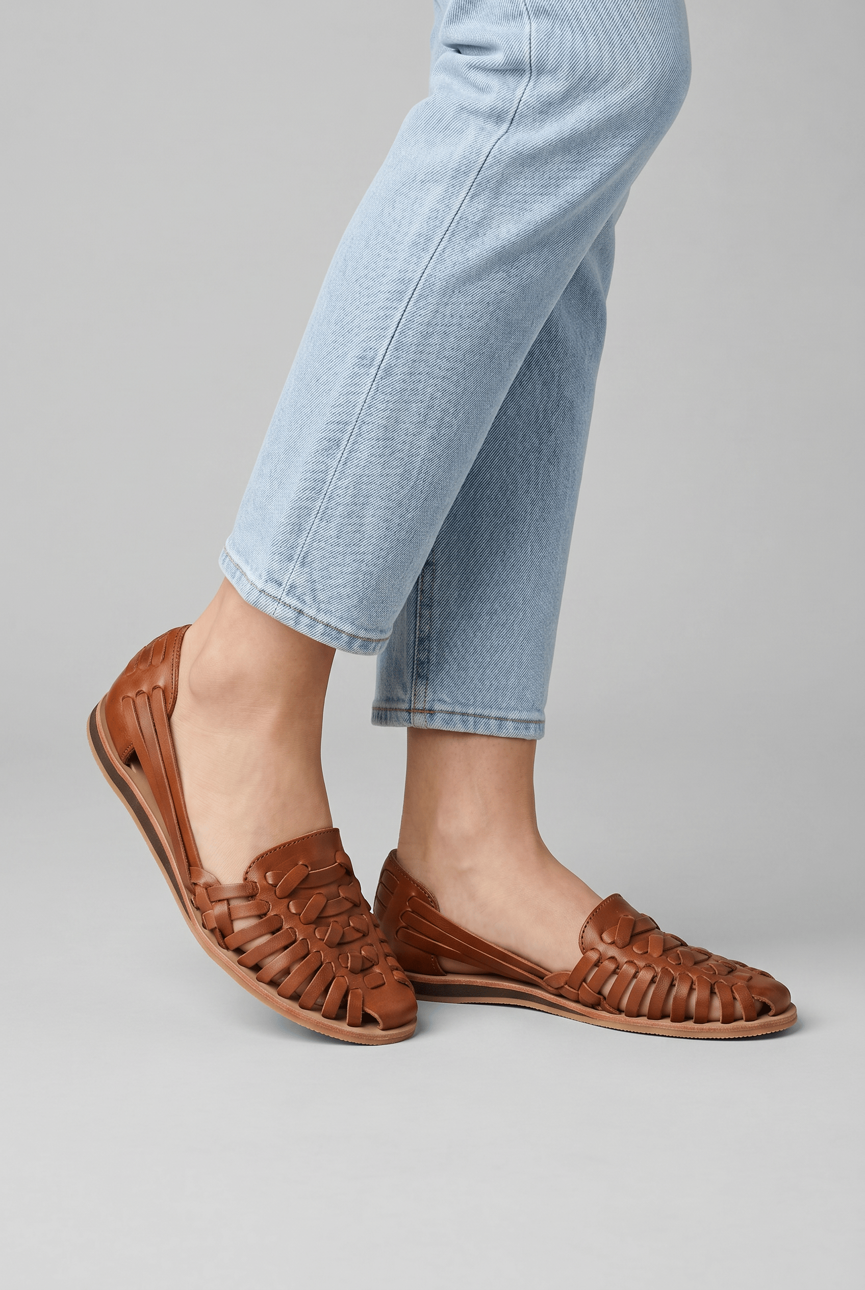 Women's Flat Shoes with Woven Upper and Slingback Strap | Closed Toe