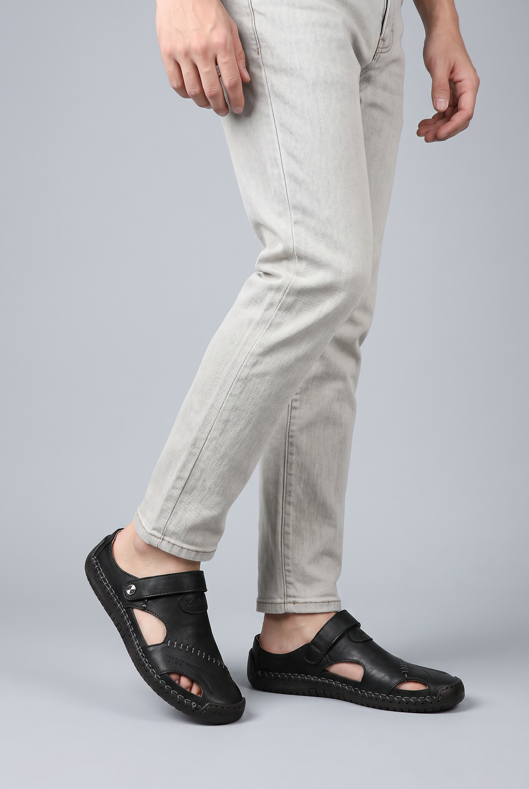 Men’s Round Toe Slip On Clogs | Cut Out Design