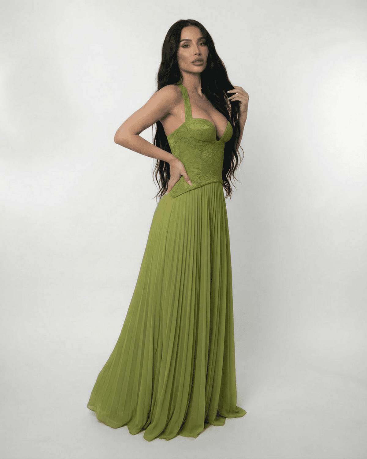 Wedding Guest Dress Women Maxi | Halter Neck, Lace Bodice & Pleated Skirt