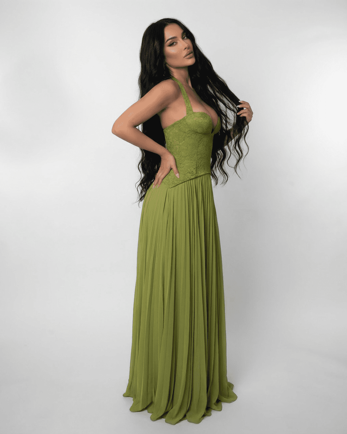 Wedding Guest Dress Women Maxi | Halter Neck, Lace Bodice & Pleated Skirt