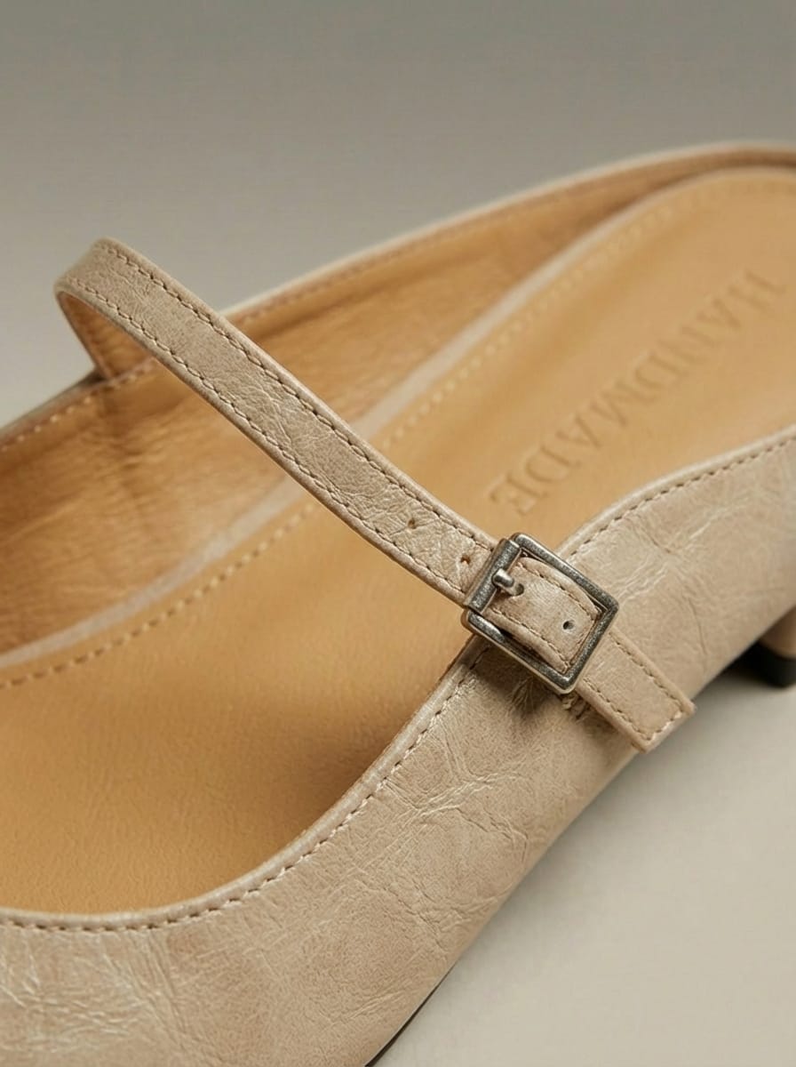 Women’s Pointed Toe Buckle Strap Flat Mules | Classic