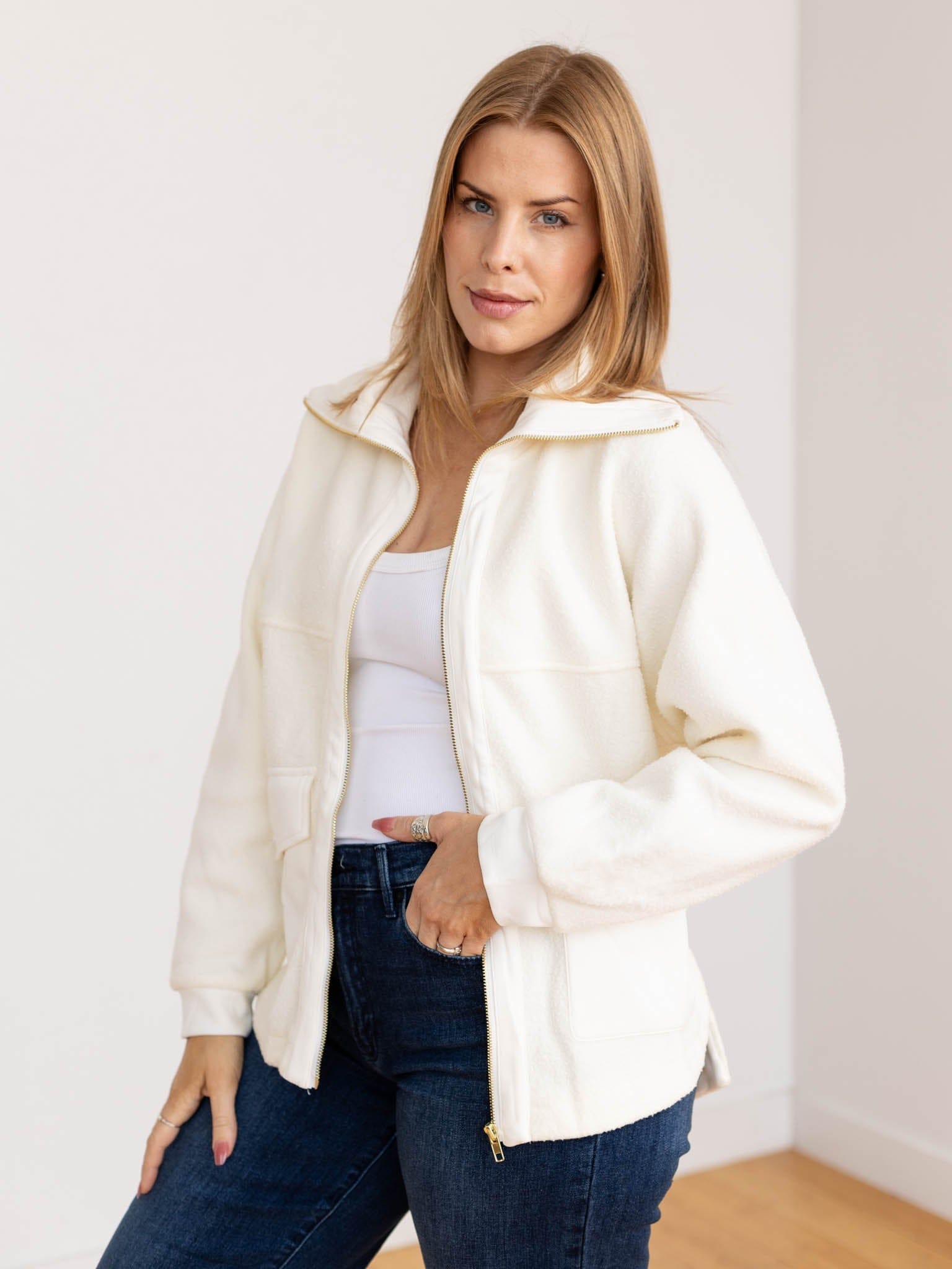 Women's Jacket | Zip Front Textured Collar