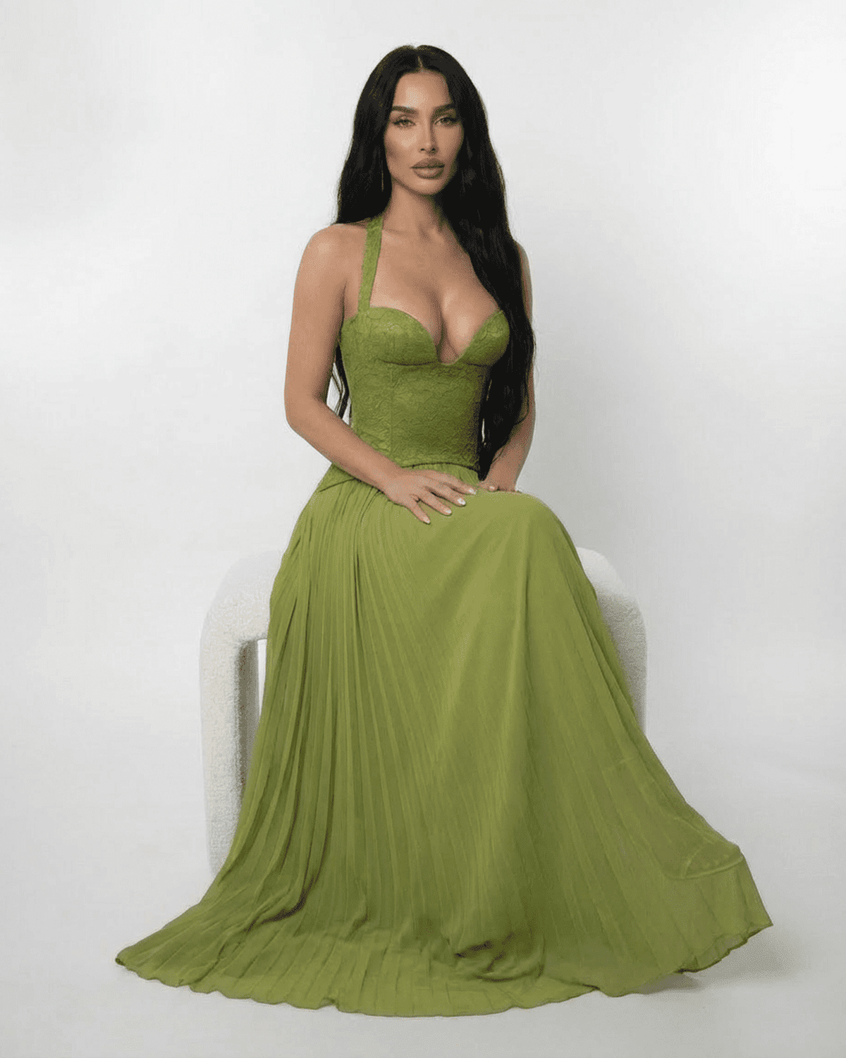 Wedding Guest Dress Women Maxi | Halter Neck, Lace Bodice & Pleated Skirt