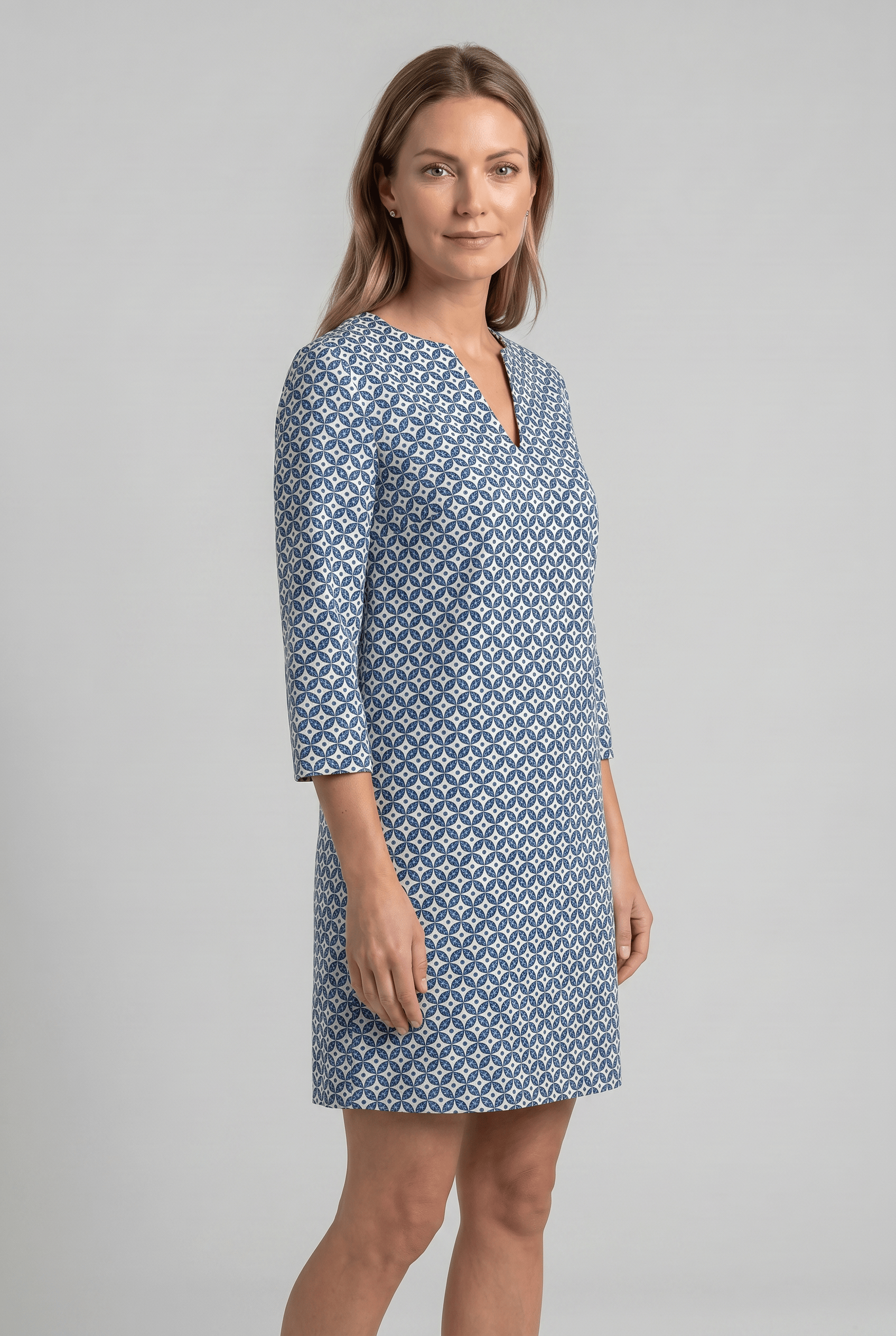 Women's Split Neck 3/4 Sleeve Geometric Print Shift Dress | Mini