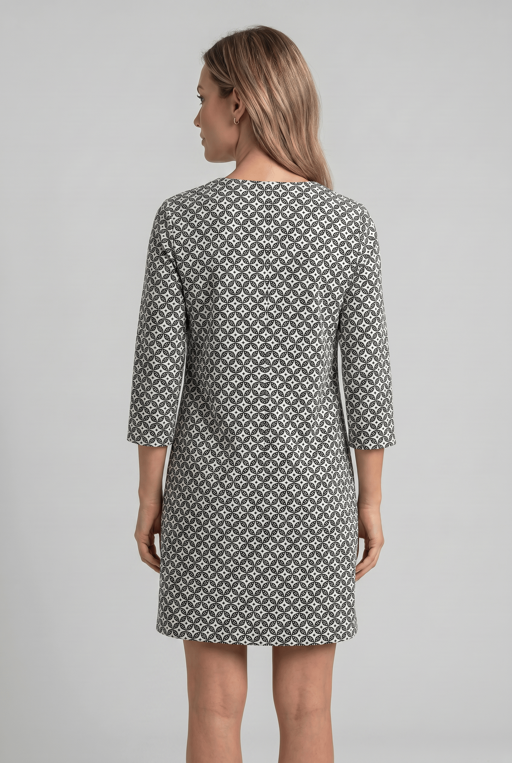 Women's Split Neck 3/4 Sleeve Geometric Print Shift Dress | Mini