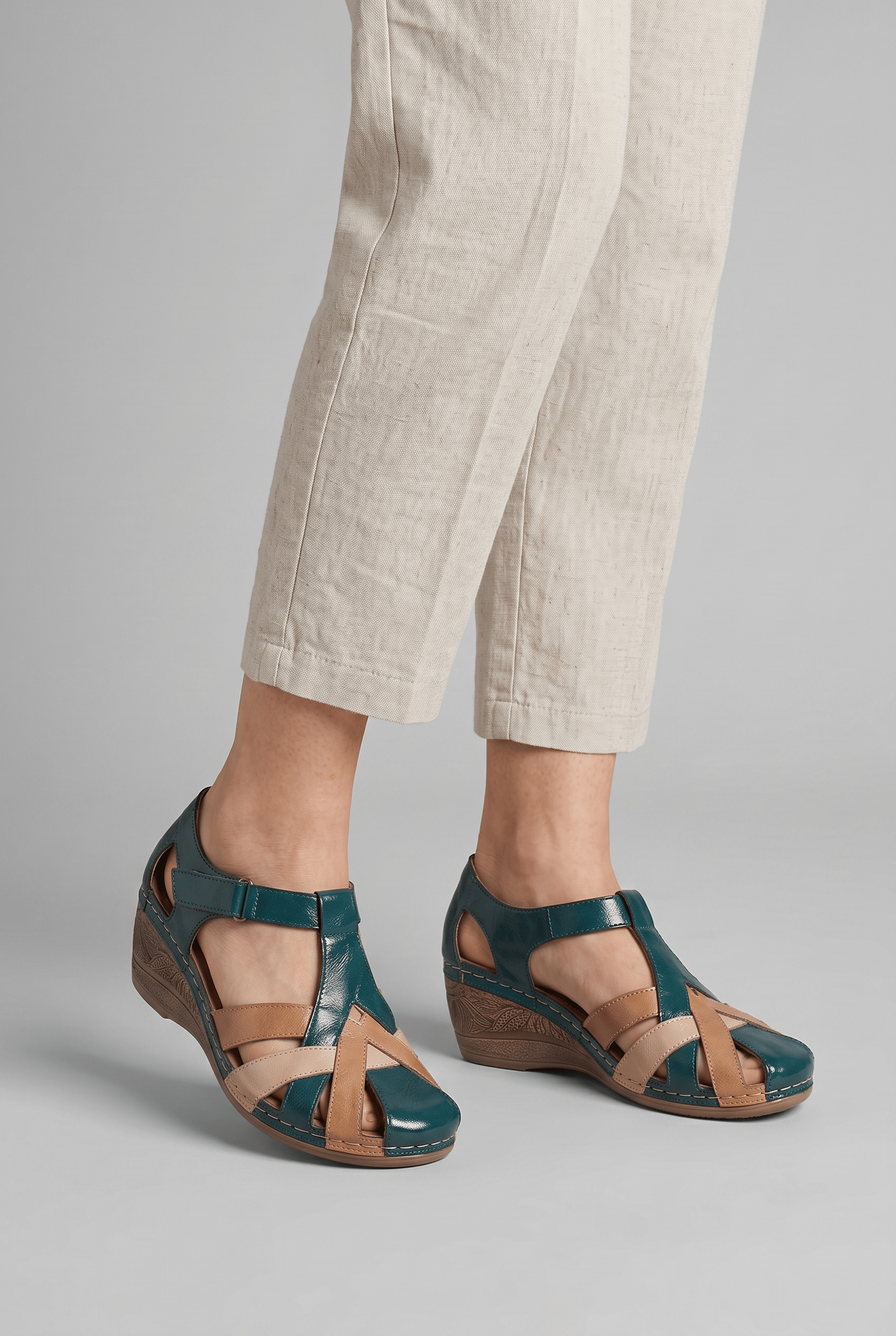 Women’s T-Strap Casual Low Heel Summer Sandals | Vintage